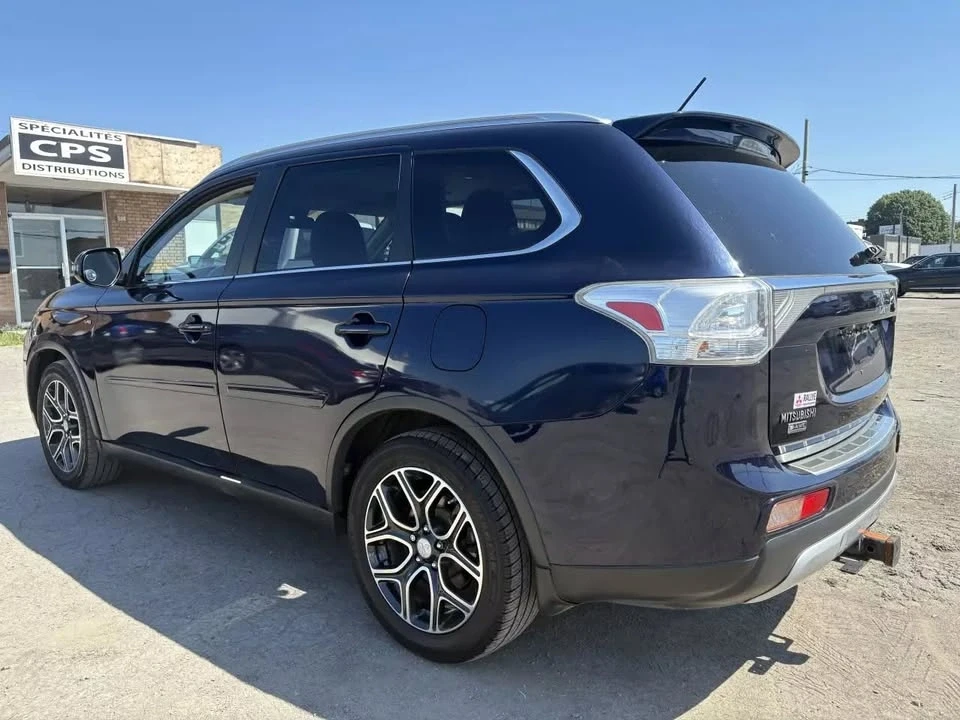 2015 Mitsubishi Outlander - Image 6 of 20