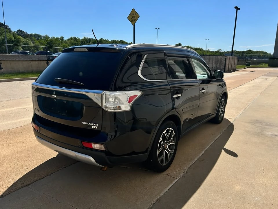 2015 Mitsubishi Outlander - Image 6 of 14