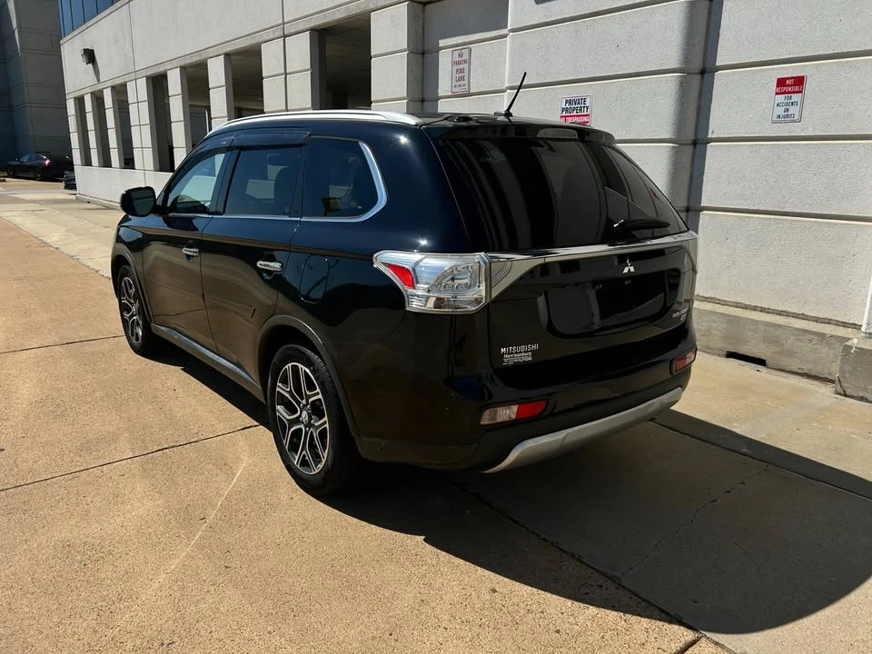 2015 Mitsubishi Outlander - Image 4 of 14