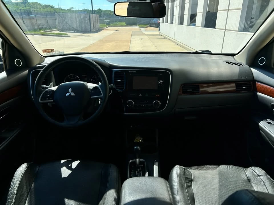 2015 Mitsubishi Outlander - Image 7 of 14