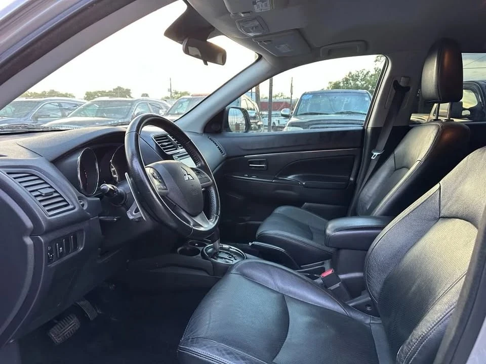 2015 Mitsubishi Outlander - Image 7 of 8