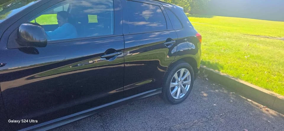 2015 Mitsubishi Outlander - Image 6 of 15