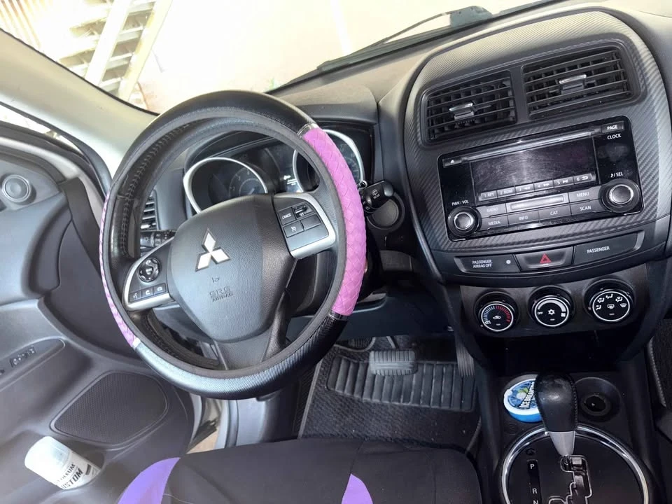2015 Mitsubishi Outlander - Image 8 of 8