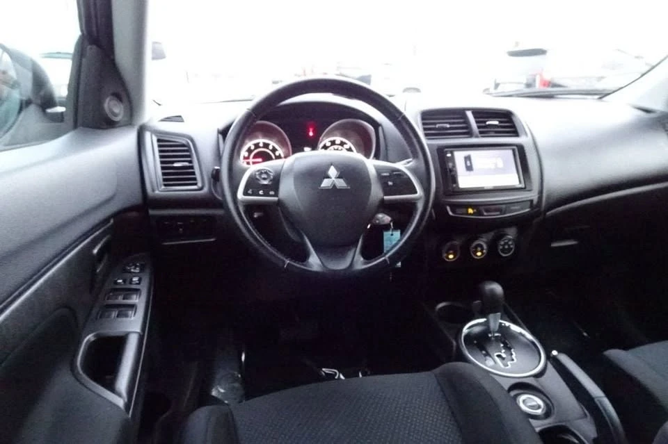 2015 Mitsubishi Outlander - Image 15 of 19