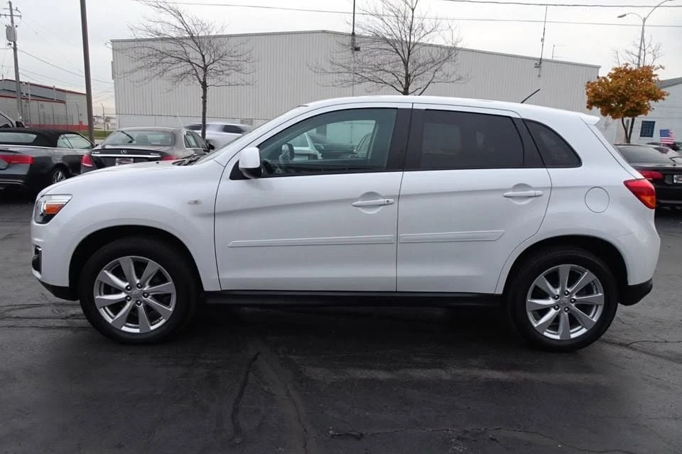 2015 Mitsubishi Outlander - Image 5 of 19