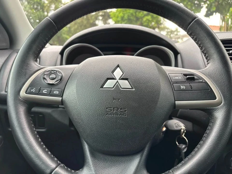 2015 Mitsubishi Outlander - Image 15 of 15