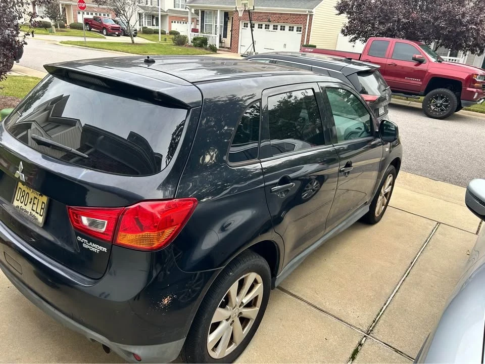 2015 Mitsubishi Outlander - Image 6 of 8
