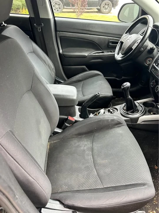 2015 Mitsubishi Outlander - Image 3 of 8