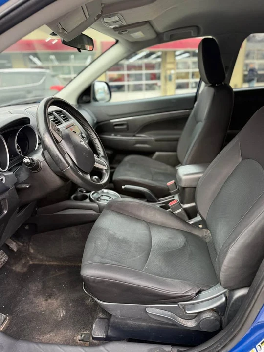 2015 Mitsubishi Outlander - Image 8 of 8