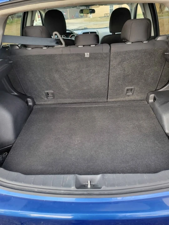 2015 Mitsubishi Outlander - Image 10 of 14