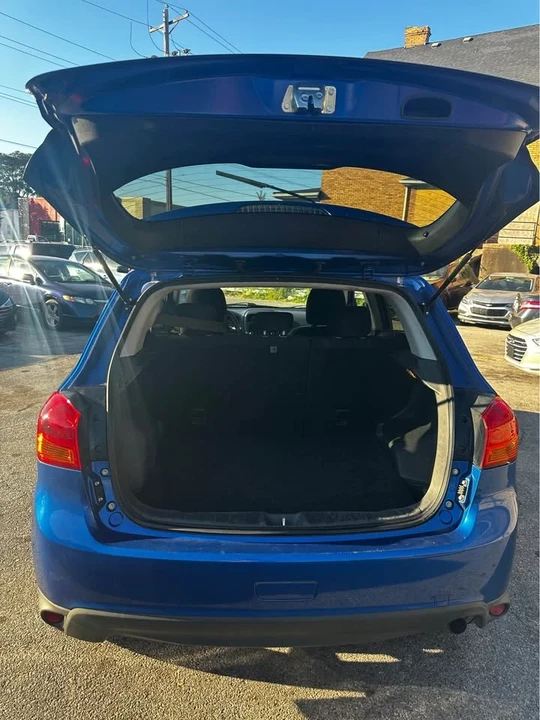 2015 Mitsubishi Outlander - Image 12 of 16