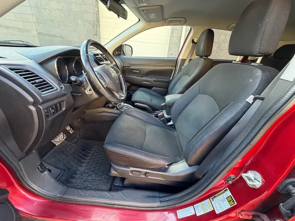 2015 Mitsubishi Outlander - Image 8 of 9