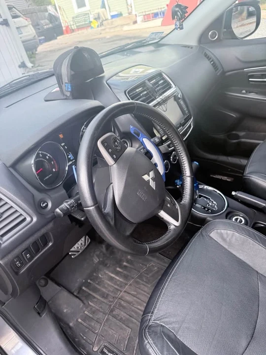 2015 Mitsubishi Outlander - Image 8 of 20