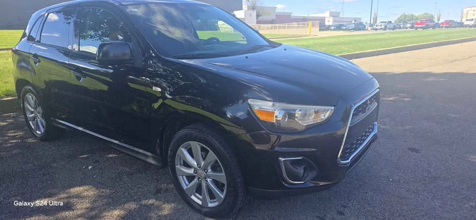 2015 Mitsubishi Outlander - Image 10 of 19