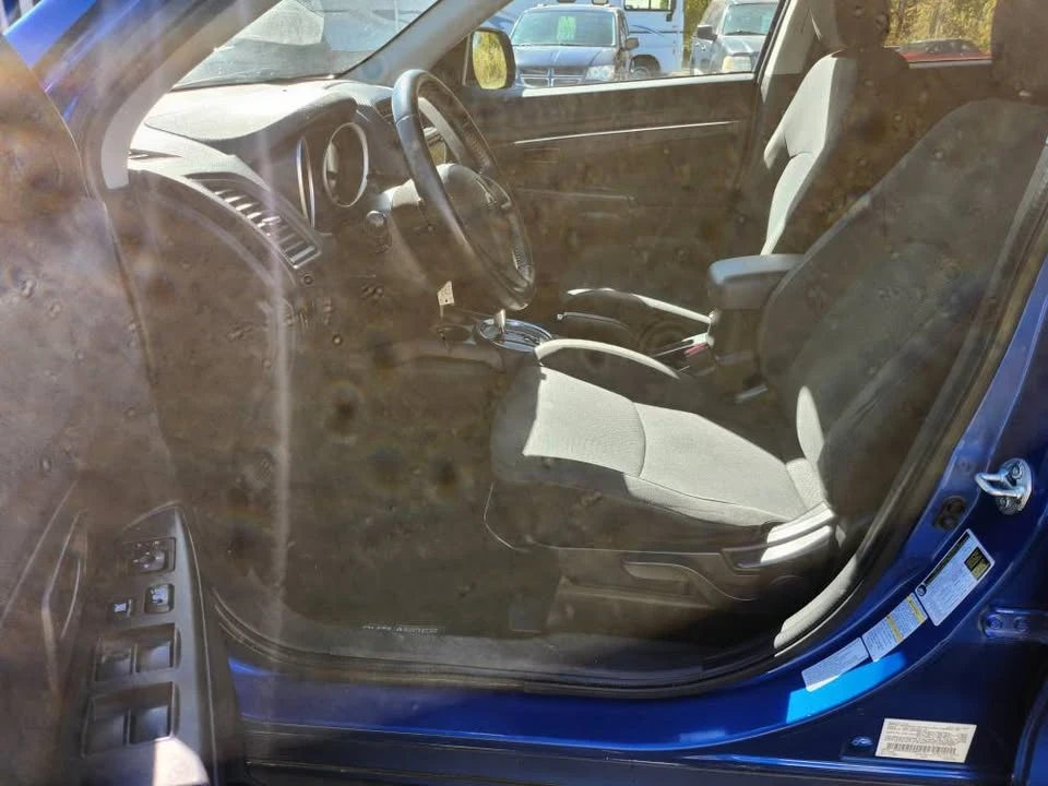 2015 Mitsubishi Outlander - Image 8 of 9