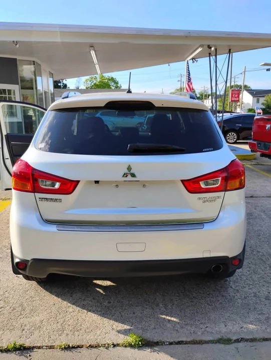 2015 Mitsubishi Outlander - Image 6 of 14
