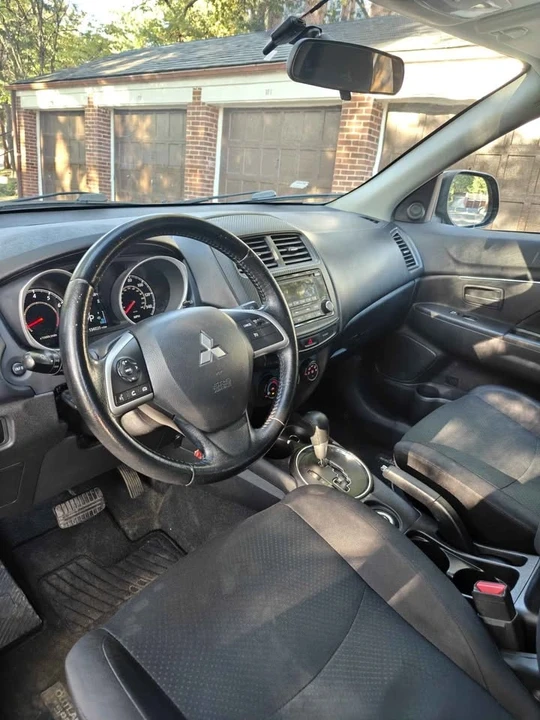 2015 Mitsubishi Outlander - Image 6 of 20
