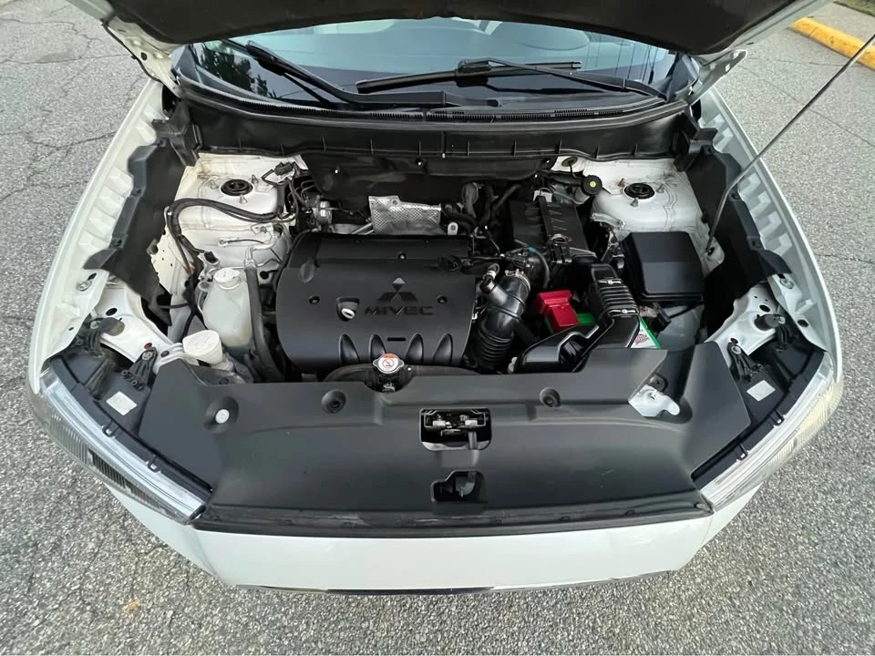 2015 Mitsubishi Outlander - Image 20 of 20