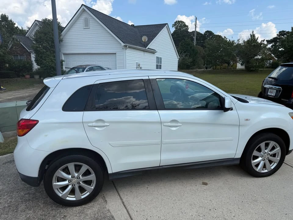 2015 Mitsubishi Outlander - Image 16 of 21