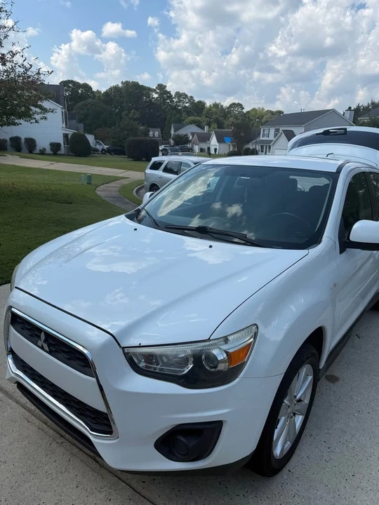2015 Mitsubishi Outlander - Image 4 of 21