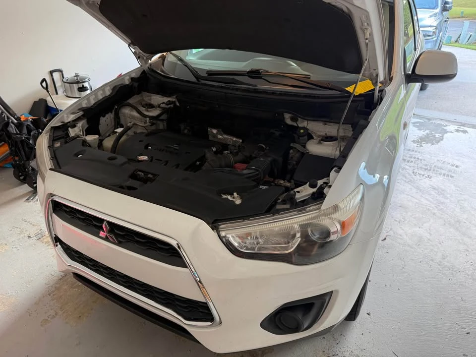 2015 Mitsubishi Outlander - Image 20 of 21