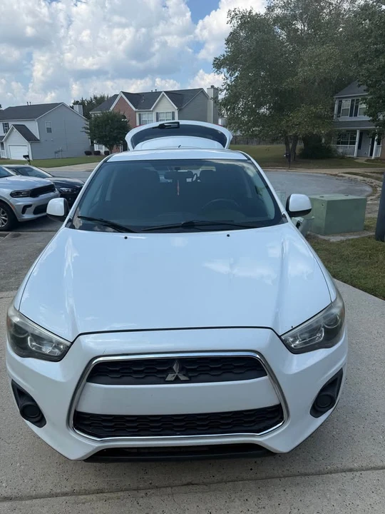2015 Mitsubishi Outlander - Image 3 of 21