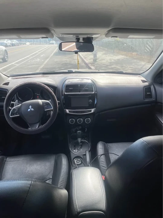 2015 Mitsubishi Outlander - Image 9 of 11