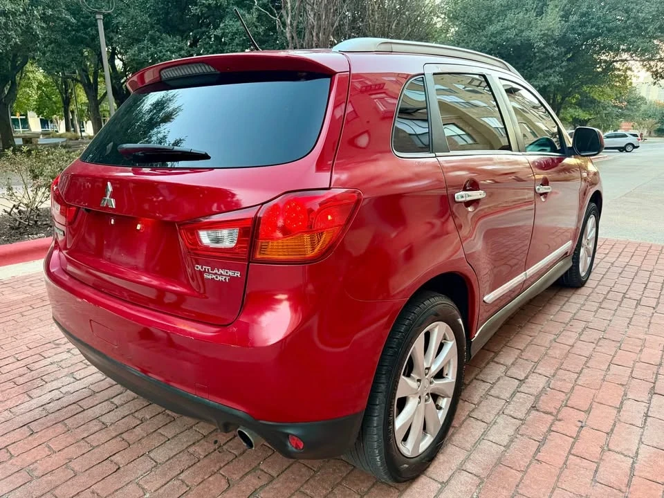 2015 Mitsubishi Outlander - Image 6 of 20