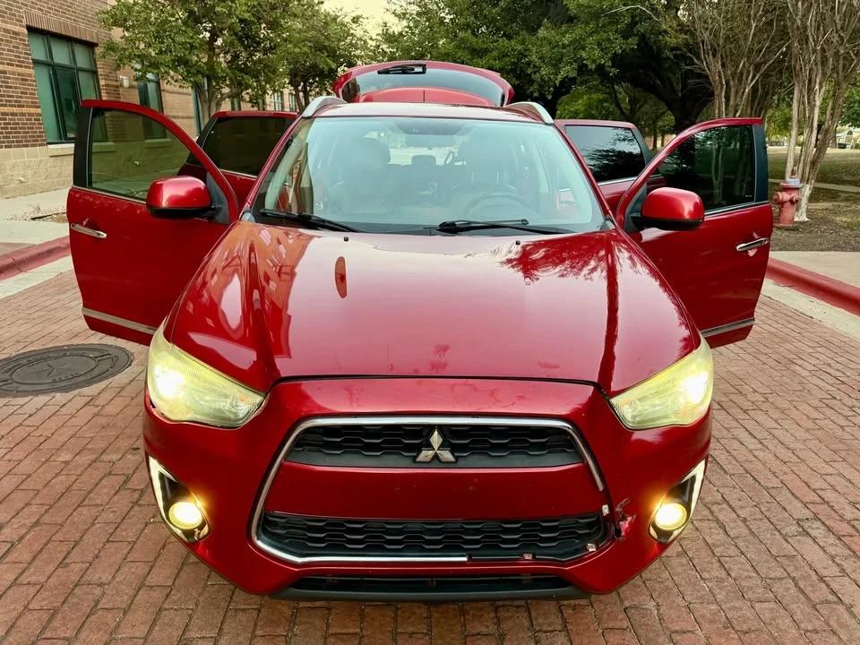 2015 Mitsubishi Outlander - Image 12 of 20