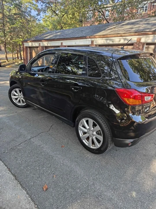 2015 Mitsubishi Outlander - Image 7 of 18