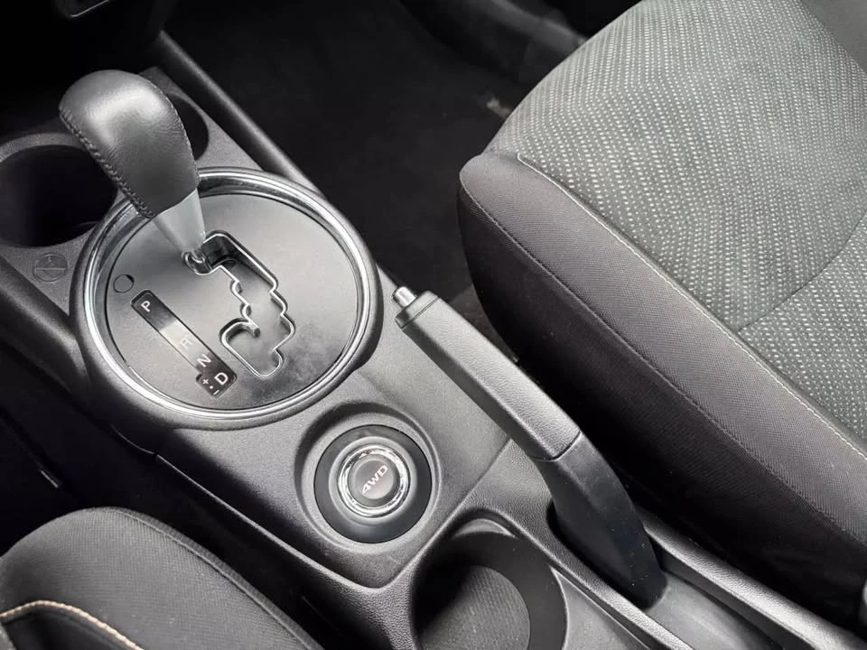 2015 Mitsubishi RVR - Image 16 of 19