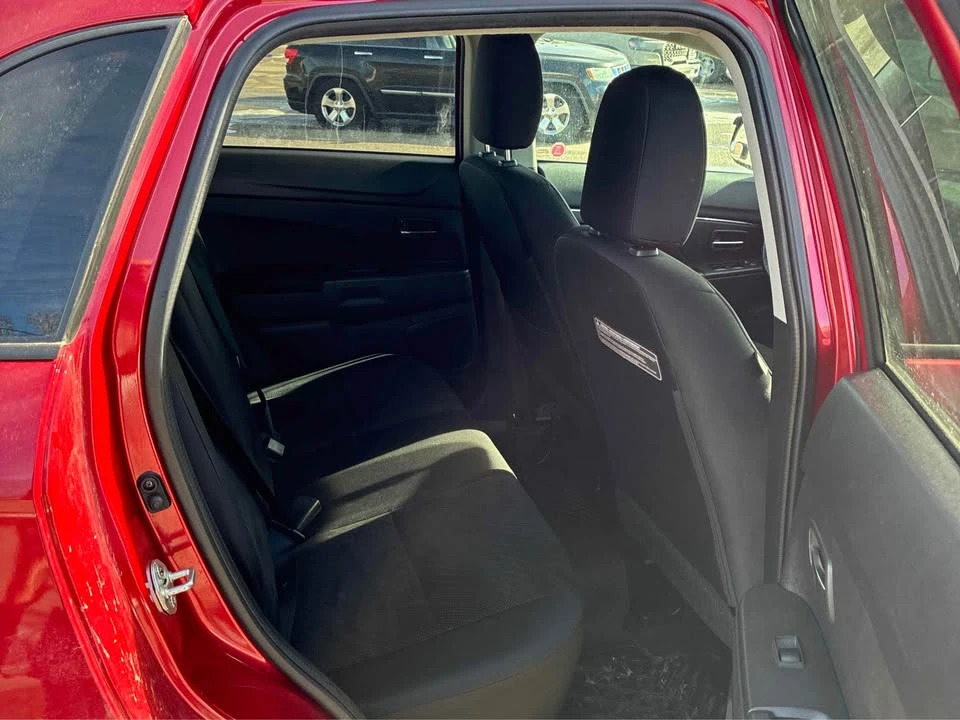 2015 Mitsubishi RVR - Image 7 of 8
