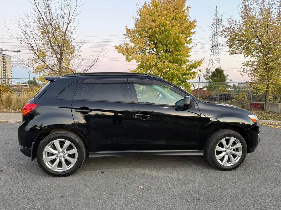 2015 Mitsubishi RVR - Image 12 of 13