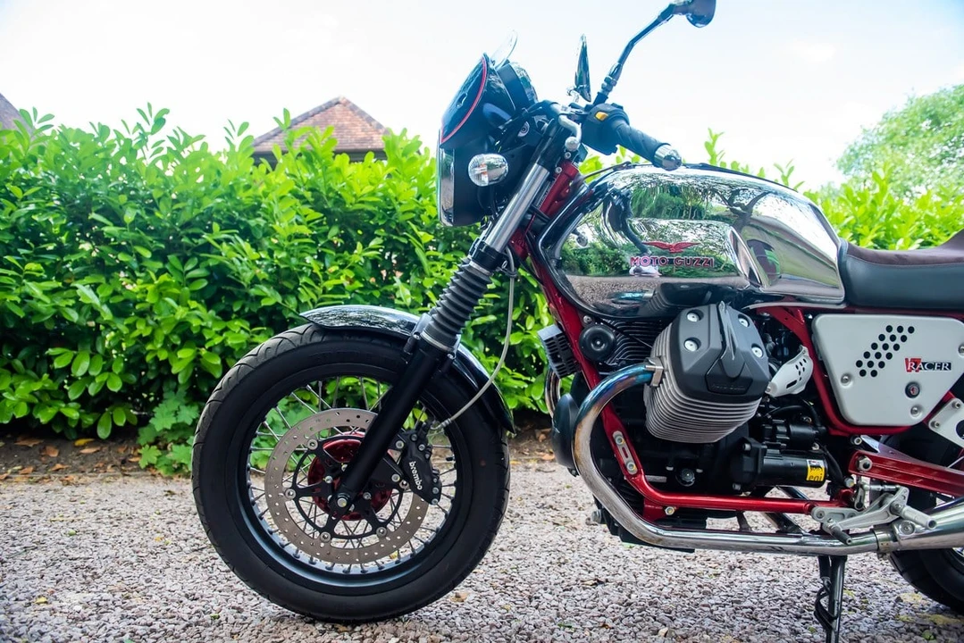 2015 Moto Guzzi V7 (2007+) - Image 20 of 30