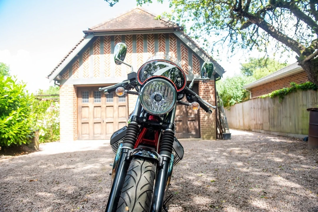 2015 Moto Guzzi V7 (2007+) - Image 17 of 30