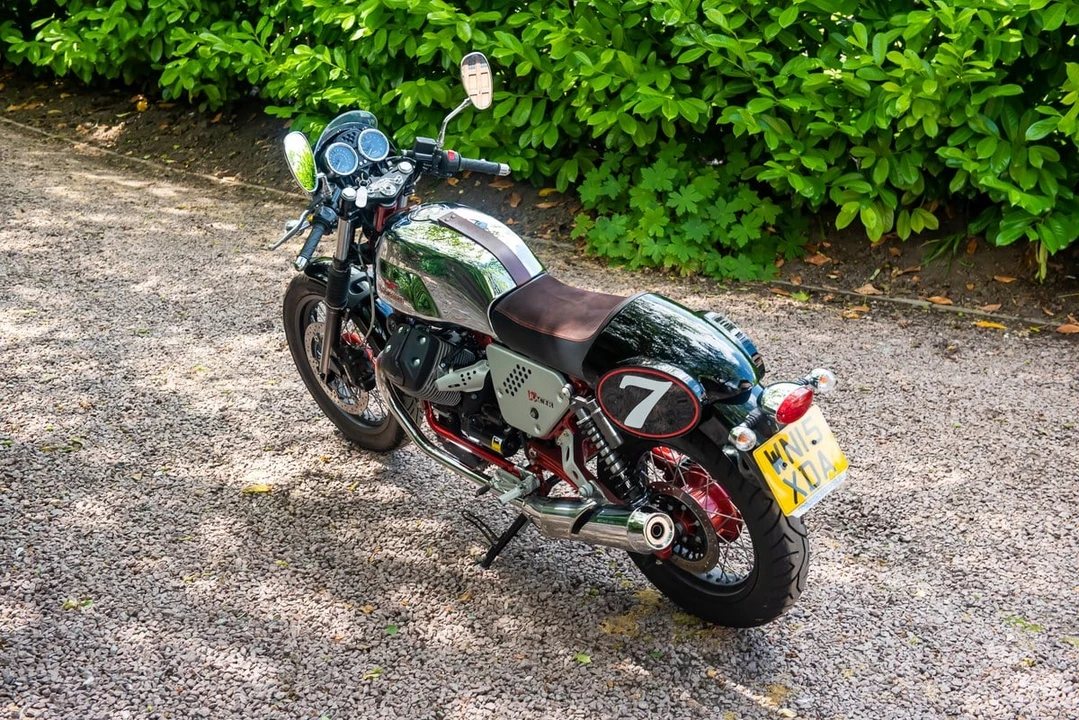 2015 Moto Guzzi V7 (2007+) - Image 8 of 30