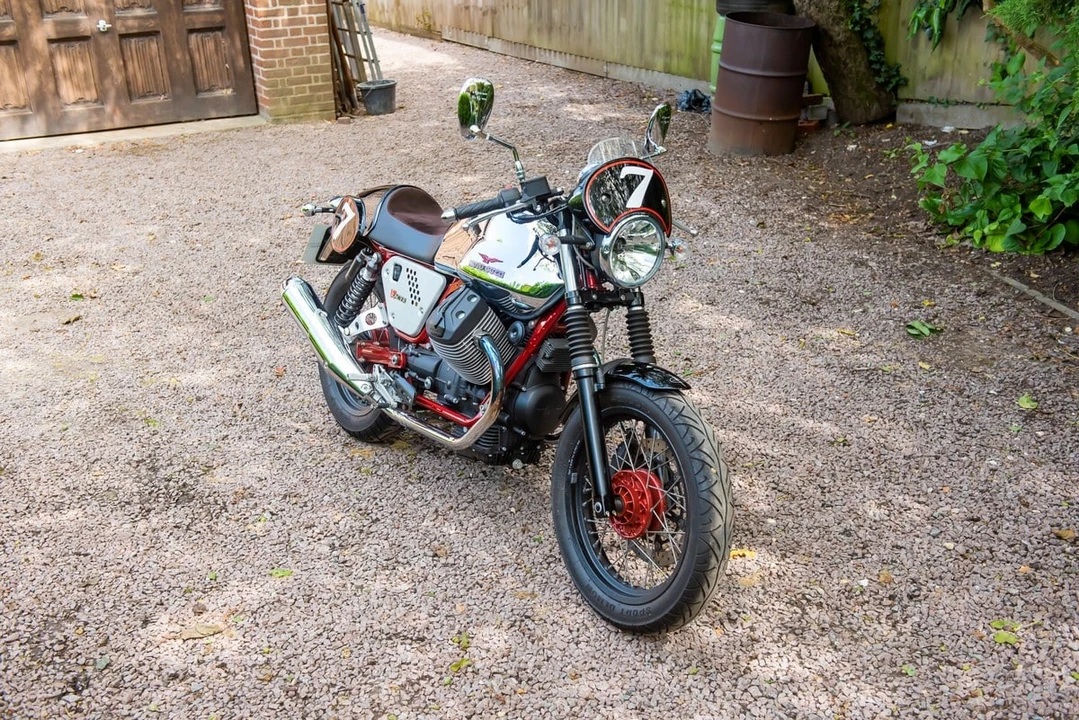 2015 Moto Guzzi V7 (2007+) - Image 15 of 30