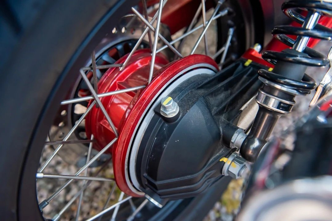 2015 Moto Guzzi V7 (2007+) - Image 30 of 30
