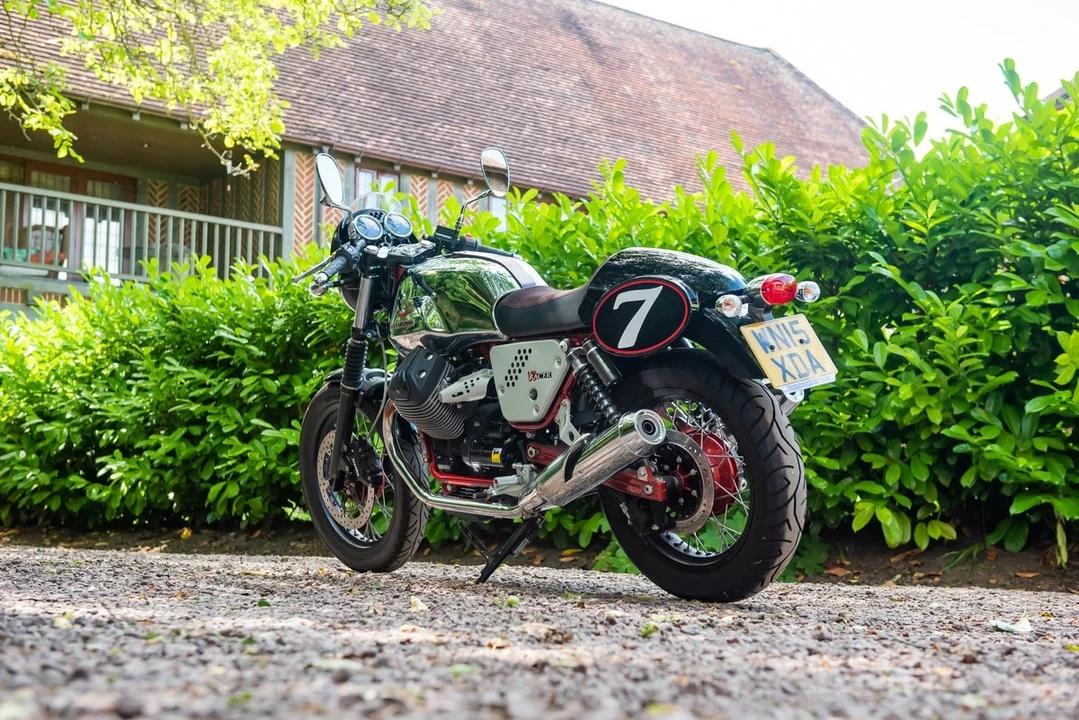 2015 Moto Guzzi V7 (2007+) - Image 7 of 30