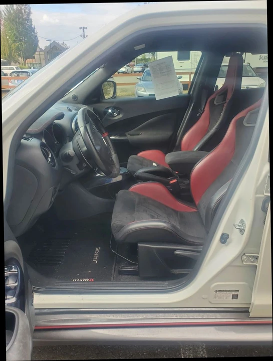 2015 Nissan Juke - Image 17 of 31