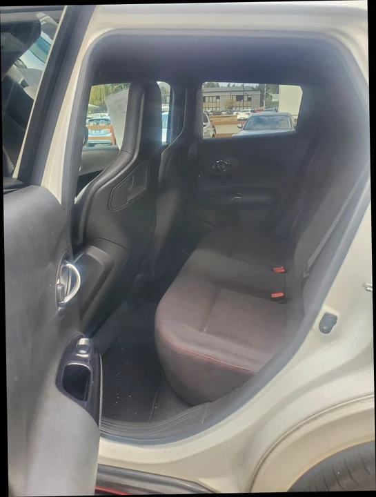 2015 Nissan Juke - Image 14 of 31