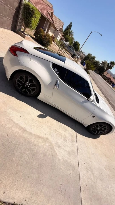 2015 Nissan 370Z 6th Gen - Image 5 of 11