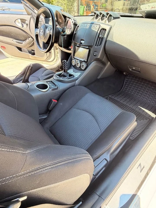2015 Nissan 370Z 6th Gen - Image 9 of 11
