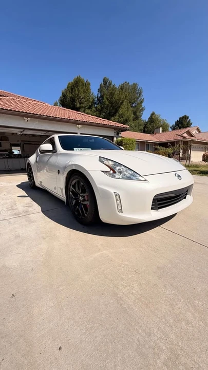 2015 Nissan 370Z 6th Gen - Image 4 of 11
