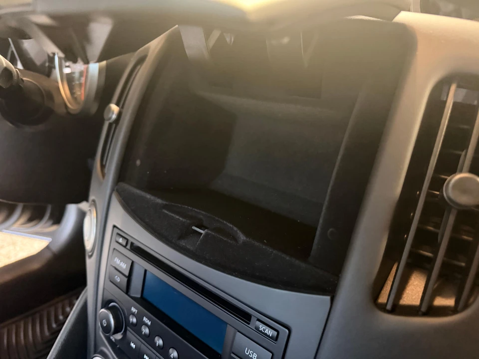 2015 Nissan 370Z 6th Gen - Image 23 of 31