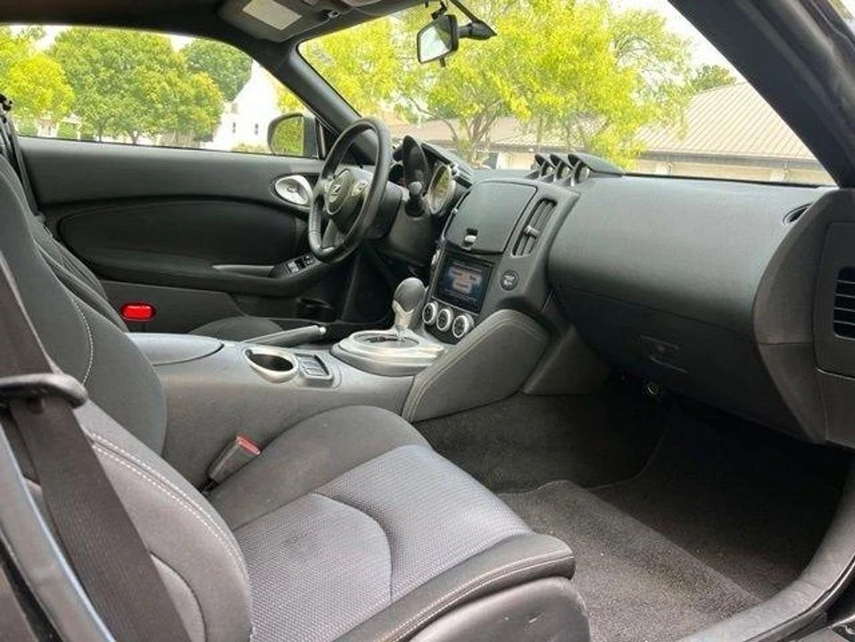 2015 Nissan 370Z 6th Gen - Image 13 of 20