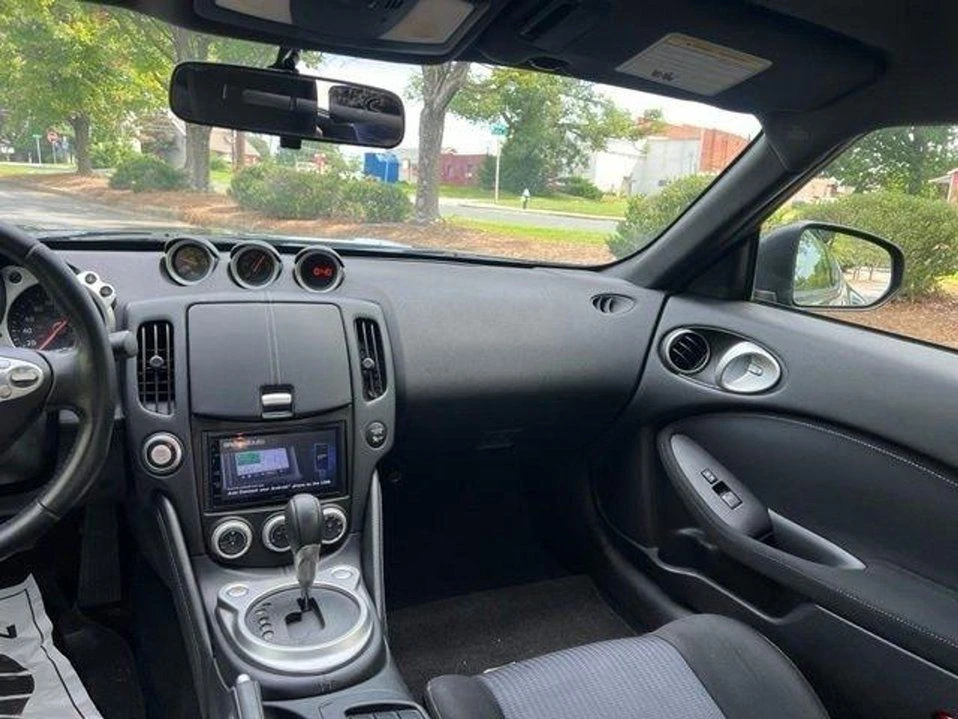 2015 Nissan 370Z 6th Gen - Image 17 of 20