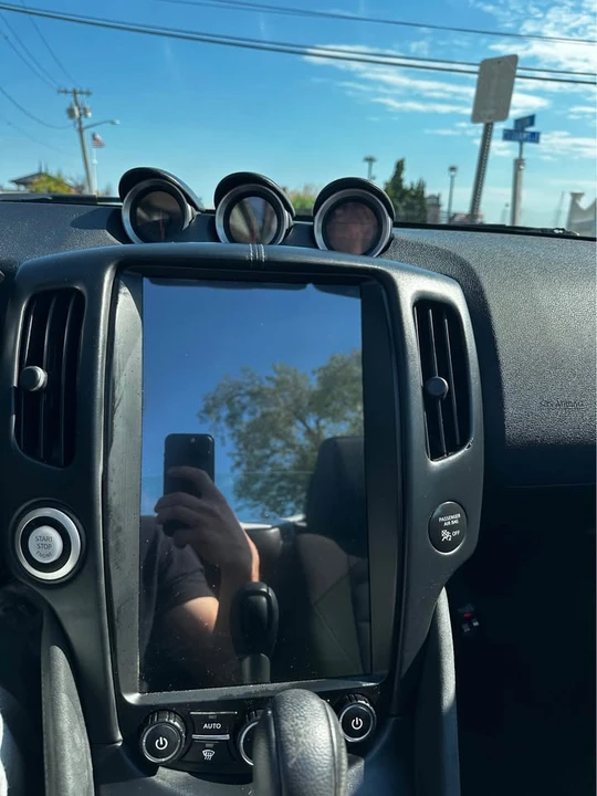 2015 Nissan 370Z 6th Gen - Image 7 of 19