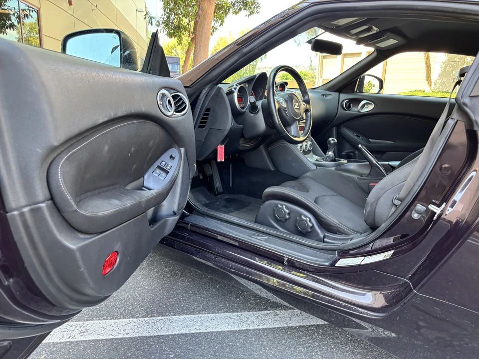 2015 Nissan 370Z 6th Gen - Image 7 of 14