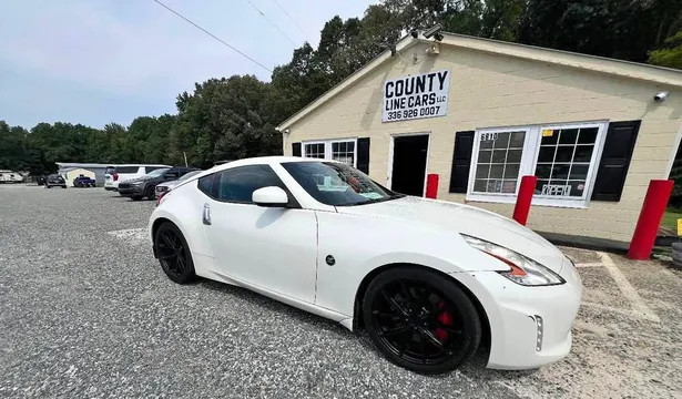2015 Nissan 370Z Sport Coupe 2D